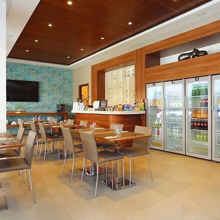 Luxury Apartment At Corniche , Seaview Close Beach Casablanca Eksteriør billede