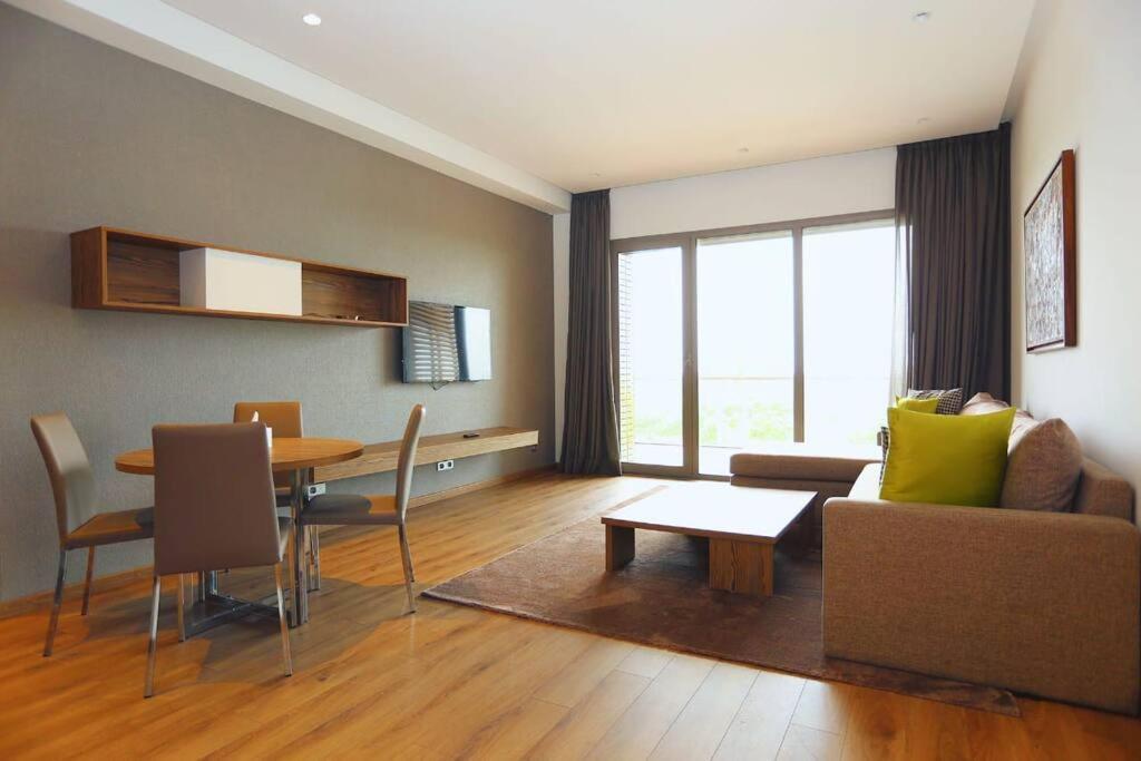 Luxury Apartment At Corniche , Seaview Close Beach Casablanca Eksteriør billede