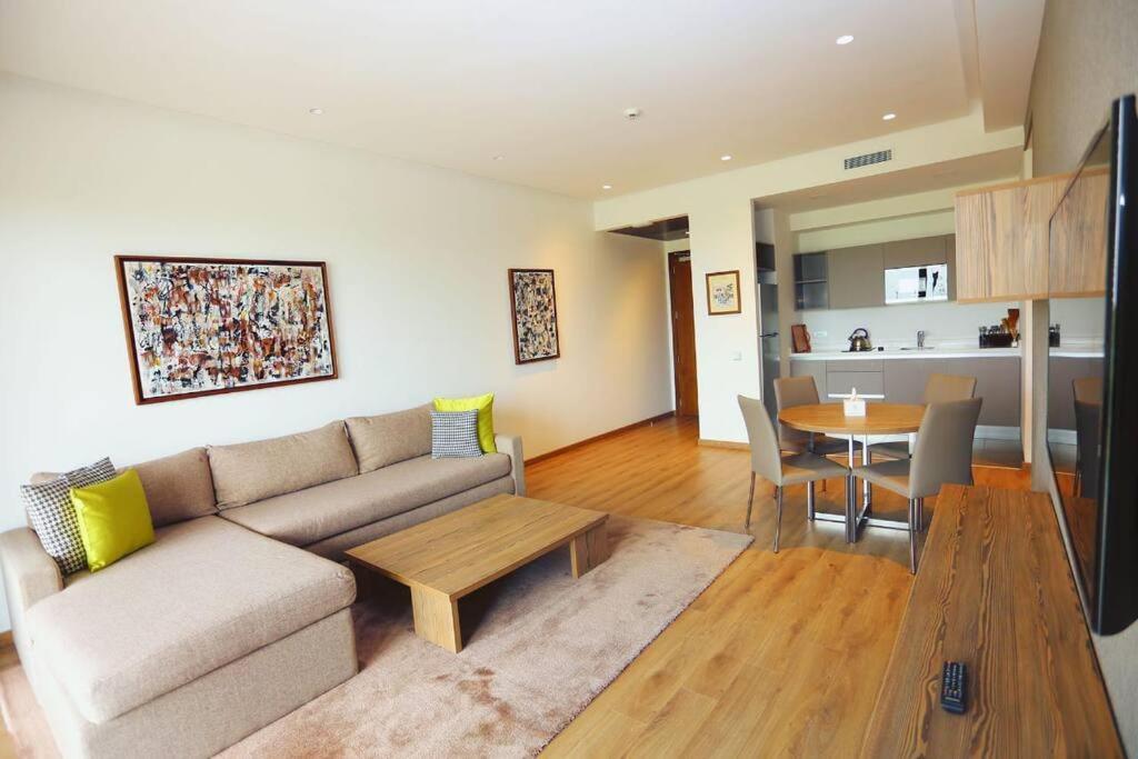 Luxury Apartment At Corniche , Seaview Close Beach Casablanca Eksteriør billede