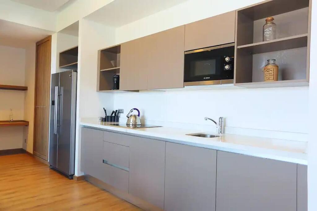 Luxury Apartment At Corniche , Seaview Close Beach Casablanca Eksteriør billede
