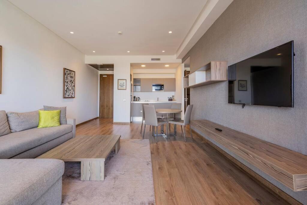 Luxury Apartment At Corniche , Seaview Close Beach Casablanca Eksteriør billede