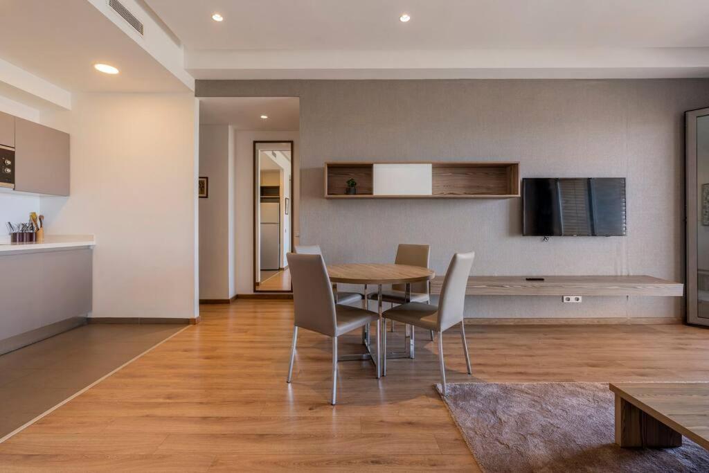 Luxury Apartment At Corniche , Seaview Close Beach Casablanca Eksteriør billede