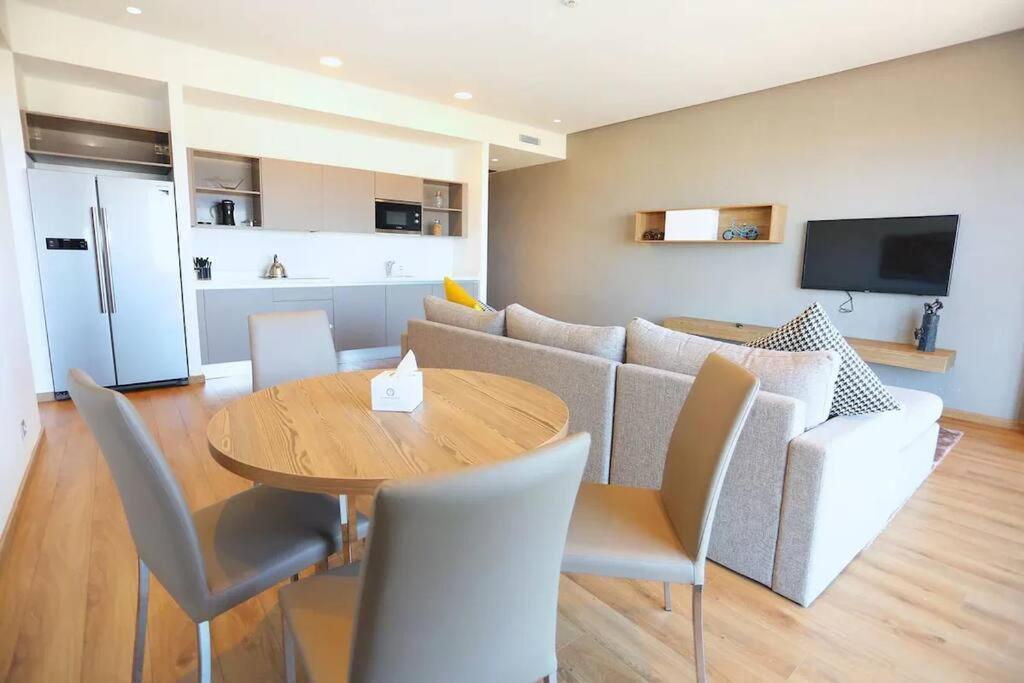 Luxury Apartment At Corniche , Seaview Close Beach Casablanca Eksteriør billede